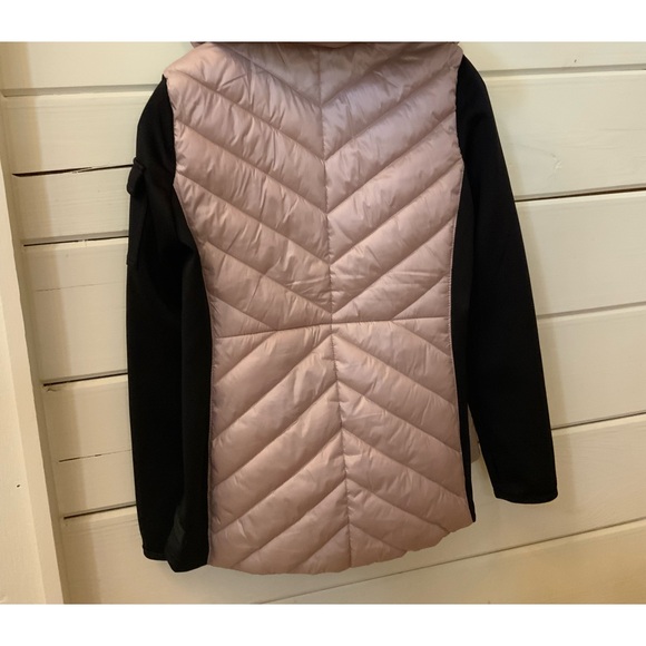 Calvin Klein Performance puffer jacket. Size 6. Rose gold and black color. - Picture 5 of 11